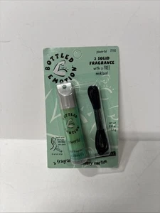 VINTAGE New Bonne Bell BOTTLED EMOTION Solid Fragrance POWERFUL Necklace - Picture 1 of 2
