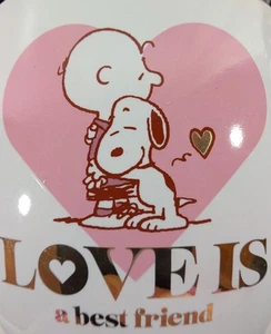 Taza Peanuts Charlie Brown Snoopy XL 16 OZ "LOVE IS A BEST FRIEND" Rosa/Blanco - Imagen 1 de 4