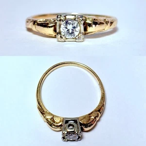 Vintage 14K Two Tone Gold 0.11ct Diamond Solitaire Size 6 Ring 2.3g - Picture 1 of 10
