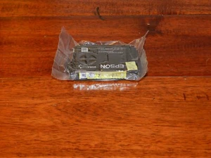 NEW Epson 252 Yellow T252420 Ink Cartridge Genuine SEALED IN FACTORY PLASTIC - Picture 1 of 1