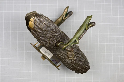 Martin Pierce Bronze "LIZARD" interior privacy & passage way door hardware Cover
