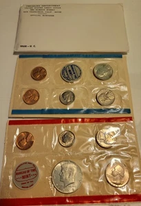 1968 US Mint Set P and D! 40% Half Dollar 10 Coin Set! - Picture 1 of 3