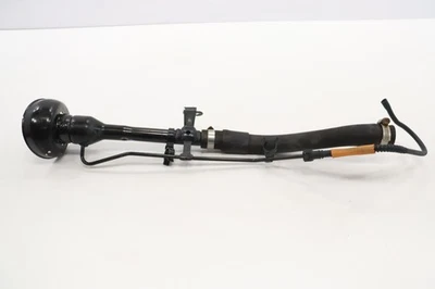 Nissan Titan 2015 2017-2024 cuello de llenado de combustible 17221-9fu0a Foto 1 de 4