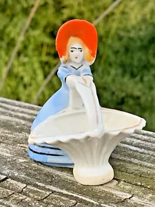 Figurina miniatura vintage Giappone DONNA OLANDESE e il suo CESTO DI FIORI 3,5/2,5❤️m9 - Foto 1 di 5
