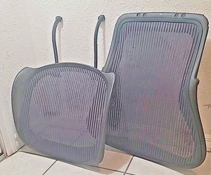 Herman Miller Aeron Stuhl Sitz, Rückenlehne & Sitzglied. B Gr.#1 (lila) - Bild 1 von 7