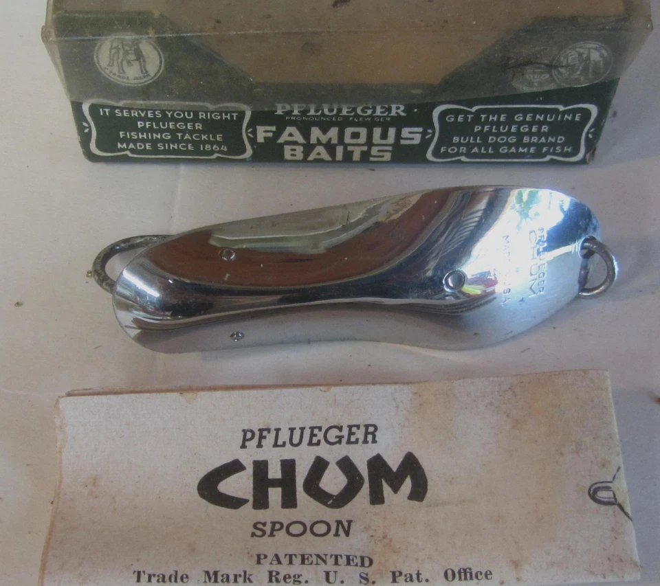 PLUEGER CHUM # 4 HECHO EN EE. UU. CUCHARA DE PESCA SEÑUELO CEBO DE COLECCIÓN CAJA NUEVA Y PAPELES Foto 1 de 1