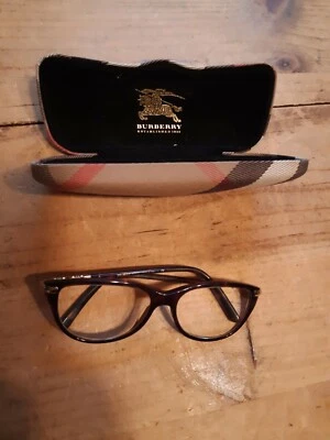 Montura de gafas Burberry granate en color tamaño desconocido Foto 1 de 4