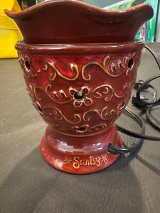 Scentsy Wax Warmer Roma Burgundy Red Embossed Floral Swirl Full Size Warmer - Picture 1 of 9