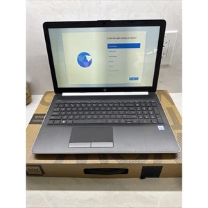 HP 15-DA0032WM 15.6 inch 2.2 GHz Core intel i3 i3-8130U 4GB DDR4-SDRAM 1TB HDD - Picture 1 of 11