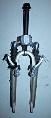 Post Moderne SE MTB Suspension MTB Fork 26" 11/8" Threadless 200mm USA Shipper:) - Image 1 of 4