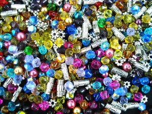 Glass/Metal Beads Mix 50g DIY Jewellery Making Bracelets Earrings - Picture 1 of 2