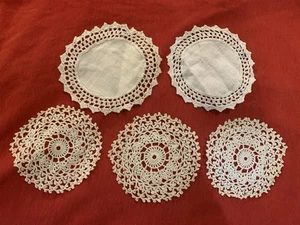 Lot Of 5 Small Vintage Linen And Lace Doilies - Picture 1 of 5