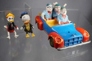 vintage Polistil Diecast Disney Panzerknacker Auto, Oma + Donald Duck - Bild 1 von 2