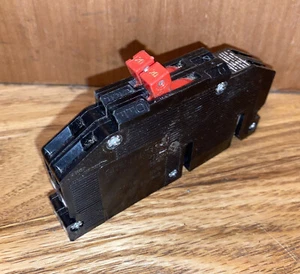 ZINSCO SYLVANIA CHALLENGER  RC-38 AL TANDEM  BREAKER 20 AMP 2-POLE THIN RC38-20 - Picture 1 of 1