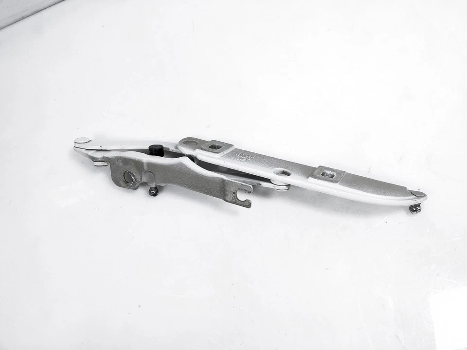 2000 Bmw 328Ci Rear Passenger Trunk Lid Lock Hinge 41-62-7-001-560 *Coupe - Image 1 of 4