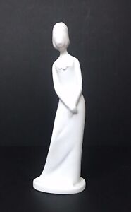 Priscilla by PAULINE SHONE figurine - Excellent condition