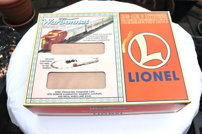 NEW VINTAGE LIONEL TRAINS O-27 WARBONNET SANTA FE DIESEL PASSANGER SET #11929 - Image 1 of 4