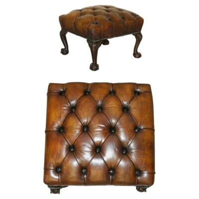 ПРЕКРАСНАЯ АНТИКВАРНАЯ ВИКТОРИАНСКАЯ СКАМЕЙКА ДЛЯ НОГ CHESTERFIELD ИЗ КОРИЧНЕВОЙ КОЖИ С КОГТЯМИ И ШАРИКАМИ - Изображение 1 из 4