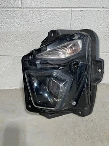 2019 2020 2021 CHEVY BLAZER HEADLIGHT RH RIGHT HID OEM - Picture 1 of 8