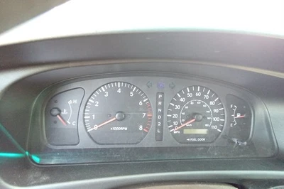 Sienna OE 2000 velocímetro calibre grupo 90 k millas Toyota Foto 1 de 4