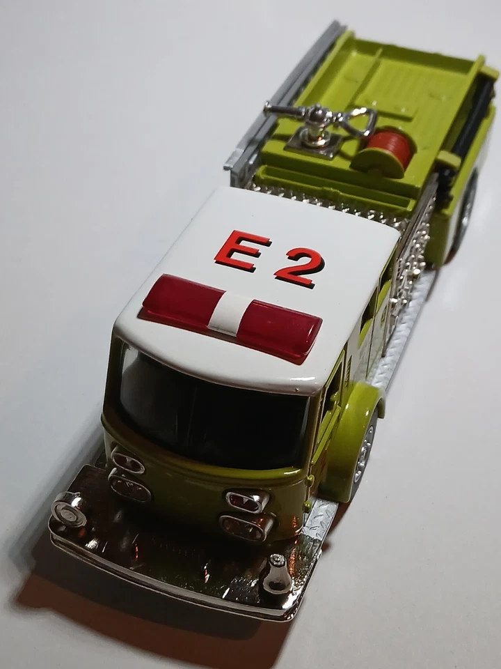 Feuerwehr Modell von Corgi AMERICAN LA FRANCE Pumper mit OVP, WAYNE, FIRE DEPT - Bild 1 von 4