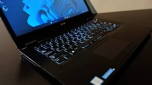 Dell Gaming Laptop fino a 24GB di RAM e 500GB Unità SSD Win 11 Pro Bluetooth Wifi - Foto 1 di 5