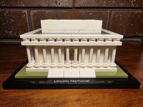 100% Complete - LEGO ARCHITECTURE: Lincoln Memorial (21022)