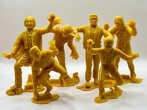 MARX TOYS RECAST 6" CLASSIC HOLLYWOOD MONSTERS- 6 FIGURE SET (YELLOW) - Picture 1 of 8