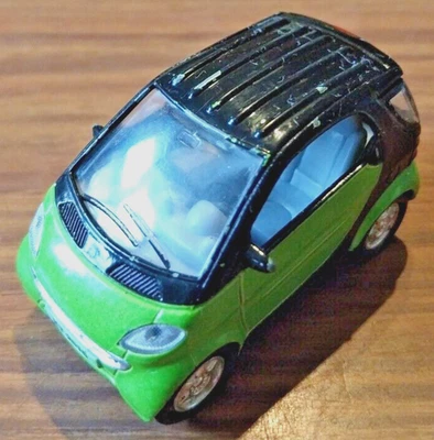 Coche inteligente hecho en China sin marca Foto 1 de 4