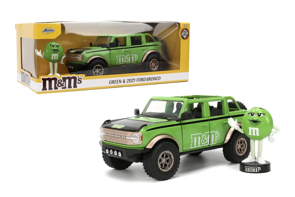 JADA TOYS Ford Bronco W/M&M's Green Figure Hollywood Rides 2021