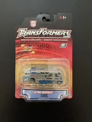 Transformers Robots in Disguise (RID) Ultra Magnus - ¡nuevo, sin abrir! Foto 1 de 3