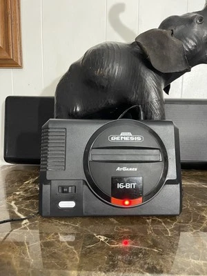 Consola de juegos Saga Genesis at Foto 1 de 4