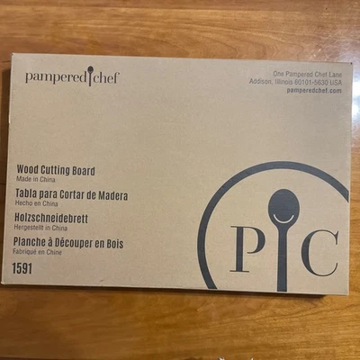 Pampered chef wood cutting board 1591 - Image 1 of 4