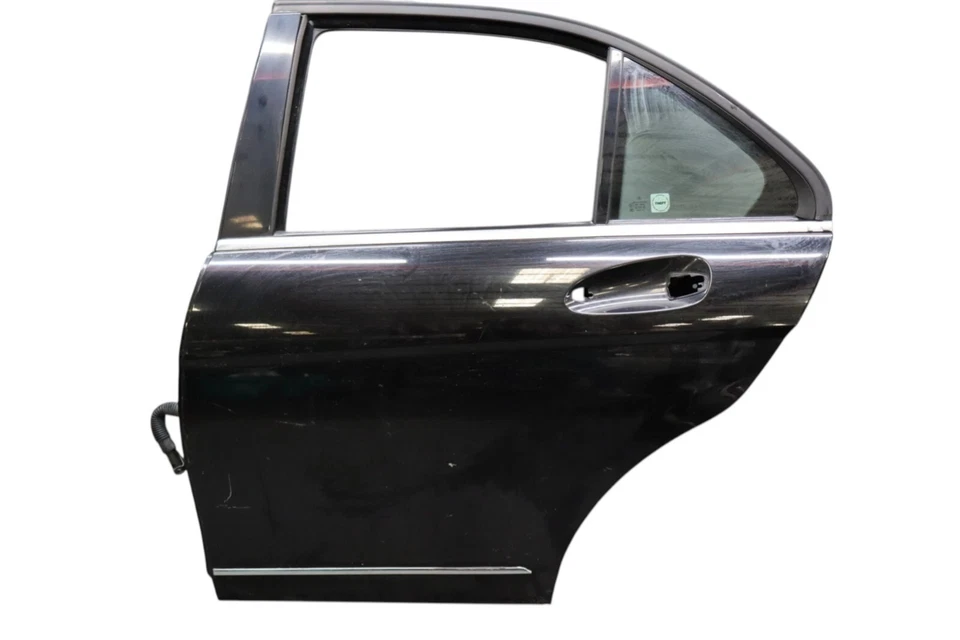 08-14 Panel Carcasa Puerta Trasera Izquierda Lado del Conductor Mercedes W204 C250 C300 C350 Fabricante Original Foto 1 de 4