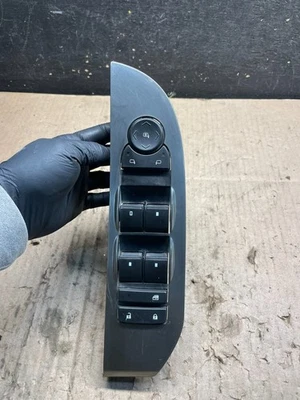 Interruptor de ventana del conductor delantero izquierdo Chevy Suburban Tahoe Yukon 2007-2013 t7518 DG Foto 1 de 4