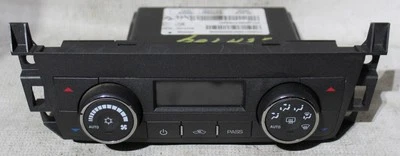 Cadillac SRX 2008 2009 Panel de control de aire acondicionado de temperatura OEM de fábrica 25855590 Foto 1 de 2
