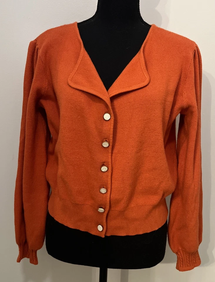 Cárdigan Anthropologie LILI Sidonio Naranja Recortado Suéter Perla Botones Talla L  Foto 1 de 4