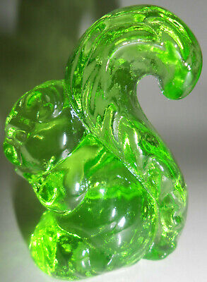 Green Vaseline Glass Squirrel Sammy Forest Animal Uranium Selenium / Paperweight • 3.99$