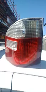 FORD AU2 / AU3 / BA / BF FALCON WAGON TAIL LIGHT RIGHT DRIVERS SIDE - Foto 1 di 5