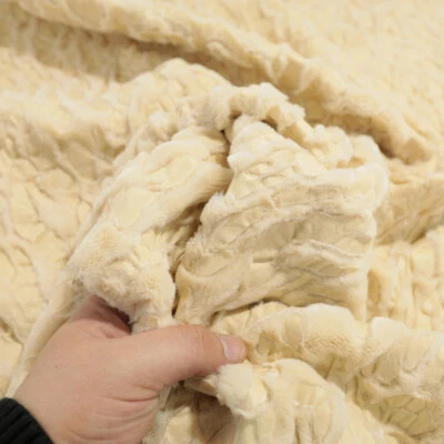 50cm Designer Tierfell Kurzhaar Webpelz Stoff für Taschen Mantel Kragen Plüsch - Bild 1 von 2