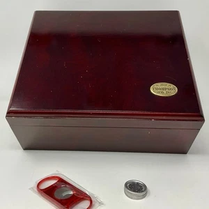 Caja de cigarros y humidor vintage Thompson & Co Inc. 1915 acabado madera de cerezo - Imagen 1 de 11