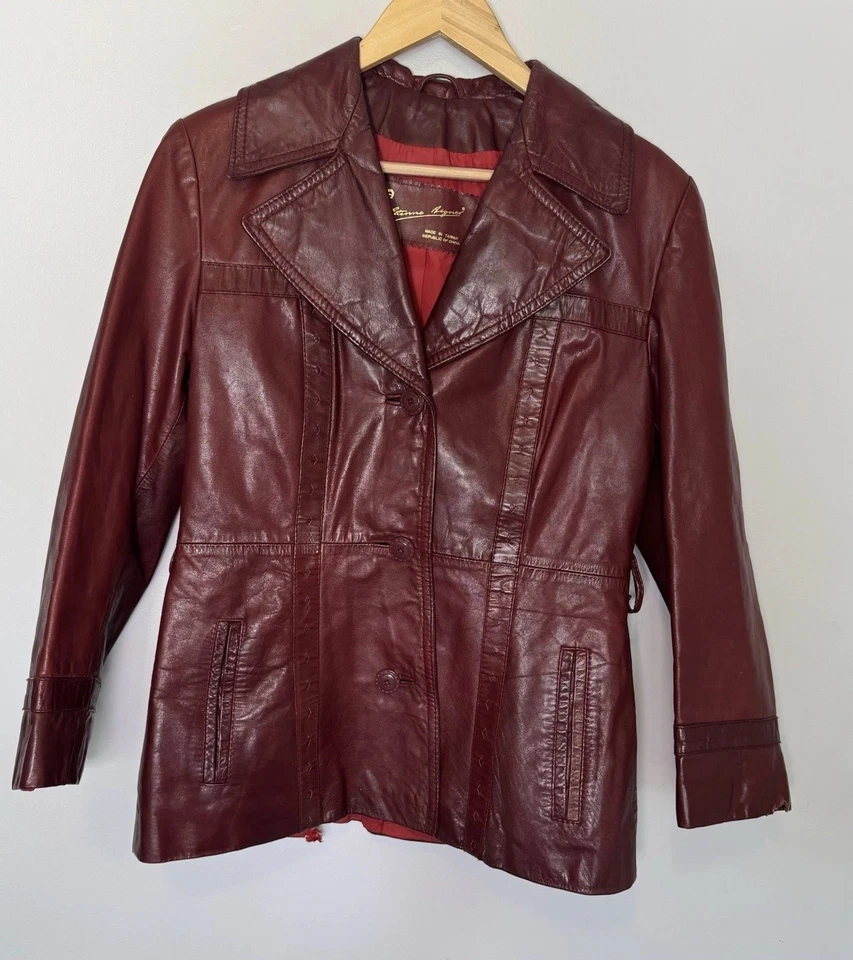 Jaqueta de couro oxblood vintage anos 70 Etienne Aigner clássica centro da academia - Imagem 1 de 4