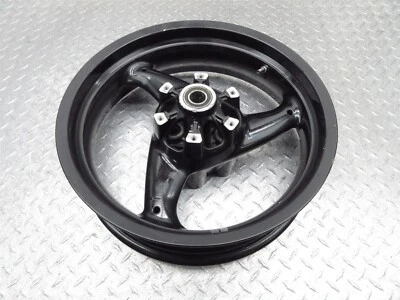 Llanta trasera Ducati Monster 620 M620 2002 02-06 17x4,5 recta video real Foto 1 de 4