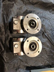 Par de 2 - Reductor de engranajes Bosch 3 842 503 063 T37165 - Imagen 1 de 7