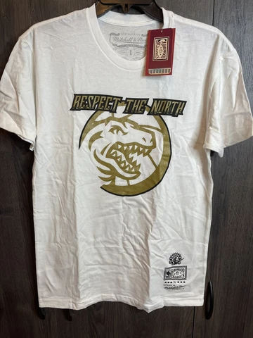 Toronto Raptors NBA Mitchell & Ness Hardwood Classics Head Piece T-Shirt White S Cover
