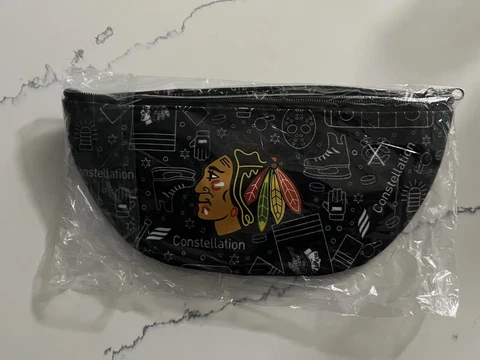 New Chicago Blackhawks fanny pack SGA 4/19/2023 vs Wild United Center Cover
