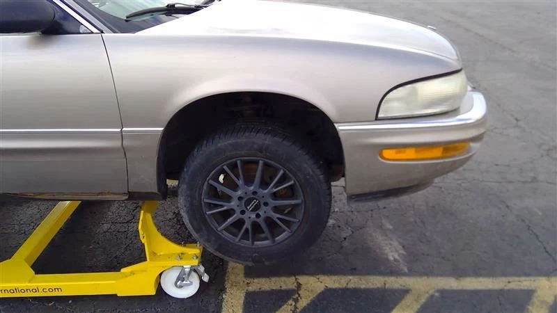 Guardabarros derecho pasajero sin Ultra Fits 97-04 Park Avenue 25488 Foto 1 de 4