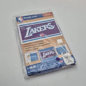 Los Angeles Lakers Deluxe Flag 3'x5' 75th NBA Baloncesto Púrpura Latón Ojales - Imagen 1 de 6