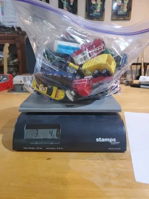 Matchbox Cars Lot: 3.3 Lb Gallon Bag Of Various Brand Marchbox Cars - Image 1 of 4