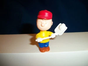 PEANUTS Kinder Surprise K00 Figurine CHARLIE BROWN 1999 - Picture 1 of 3